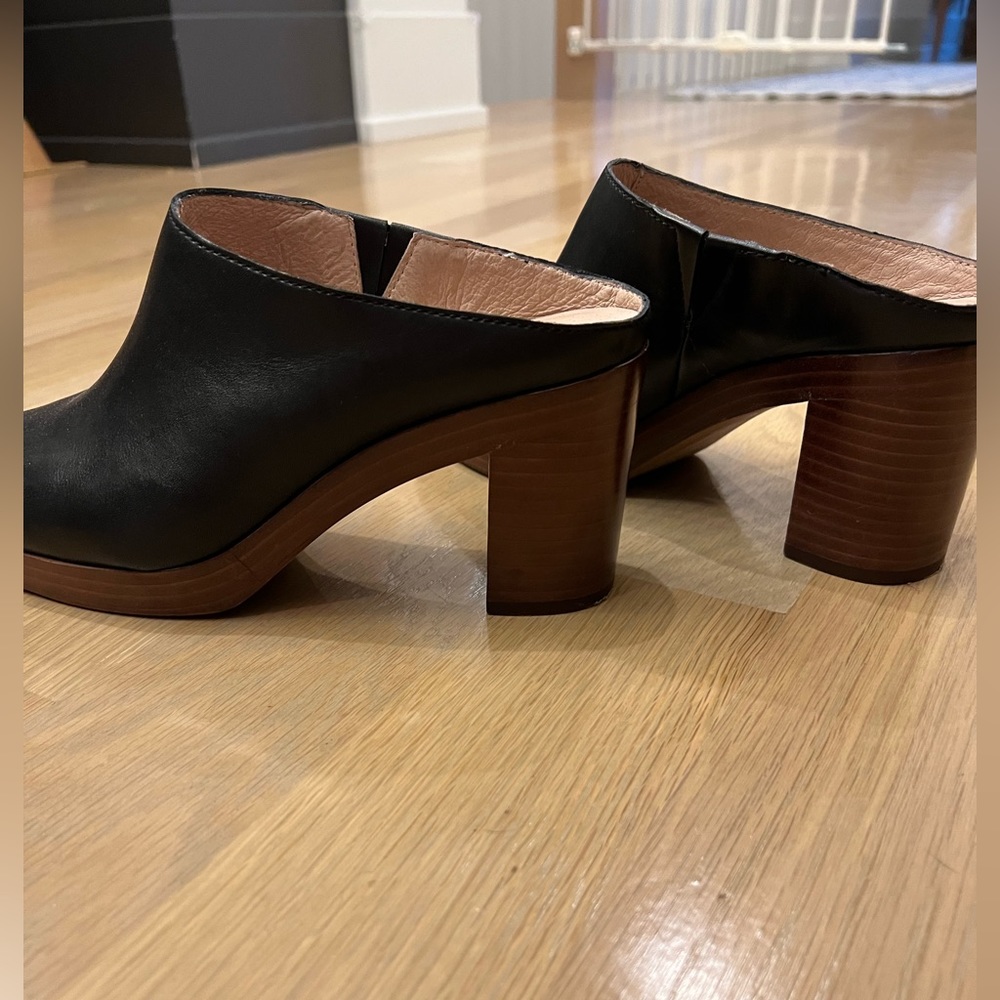 Madewell black mules size 8.5